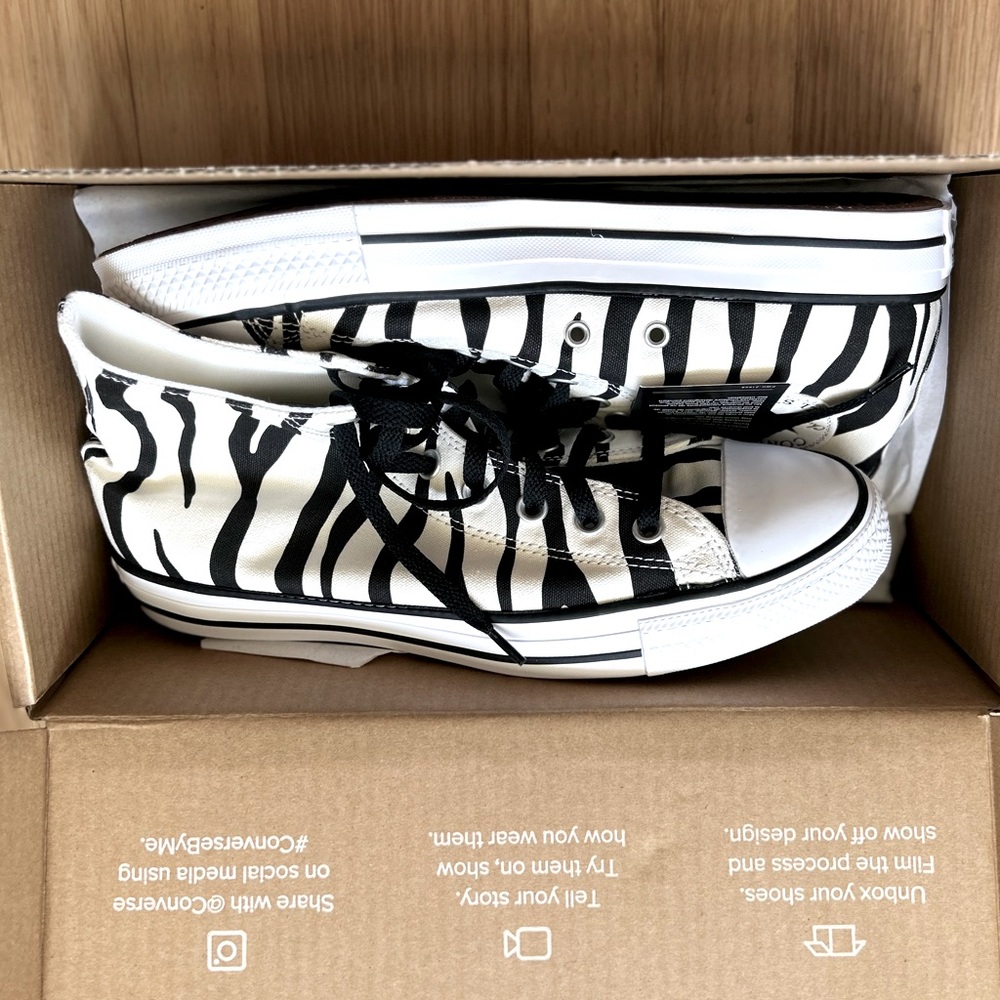 Custom Zebra high top Converse! New in Box, Size 9m / 11w